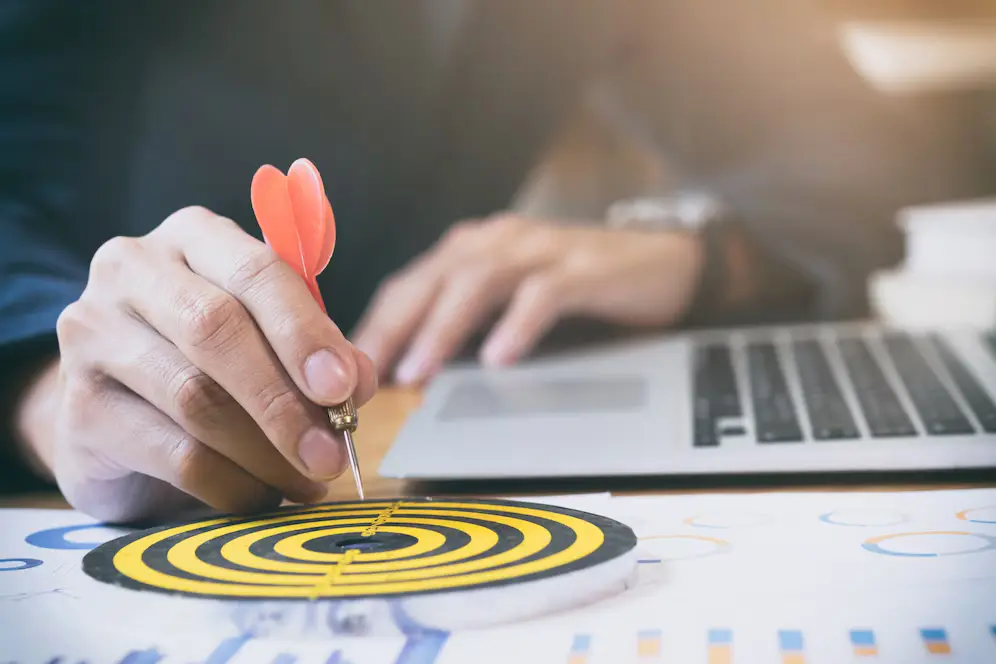 Set a goal for your restaurant’s Facebook ad
