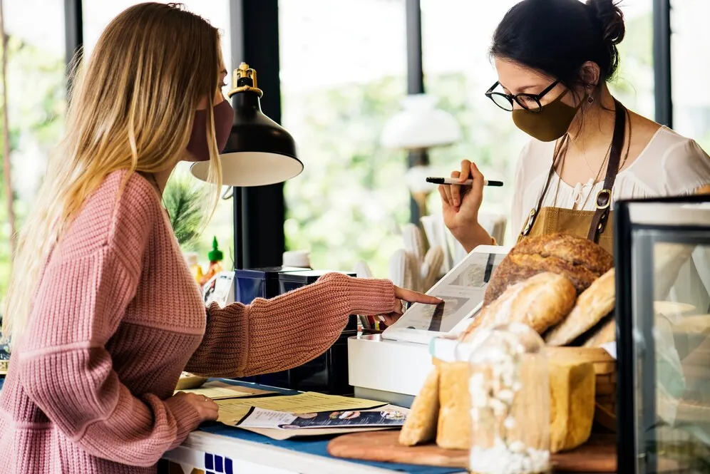 develop a loyalty program to improve customer experience for restaurants
